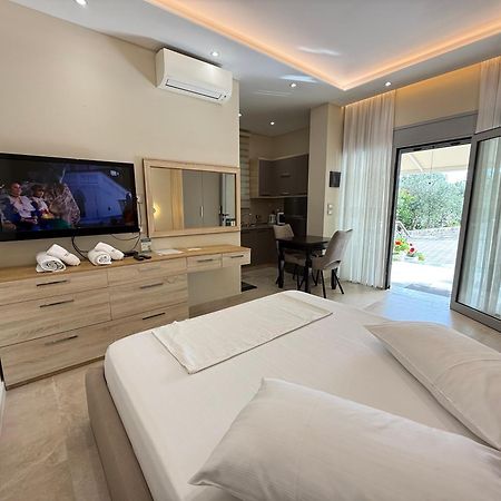 Arial Trinity Suites Vlorë Exterior foto