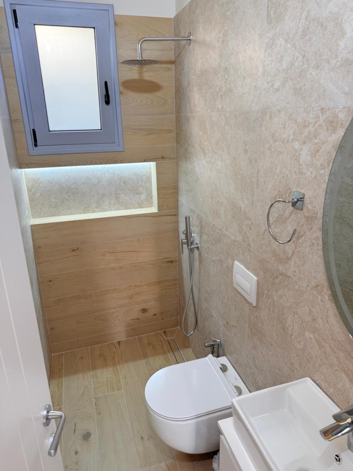 Arial Trinity Suites Vlorë Exterior foto